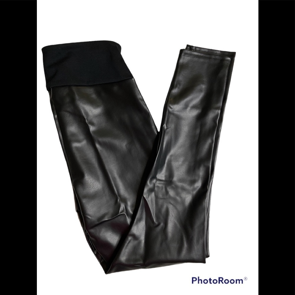 Assets by Spanx Faux leather leggings size 1x - Picture 4 of 8